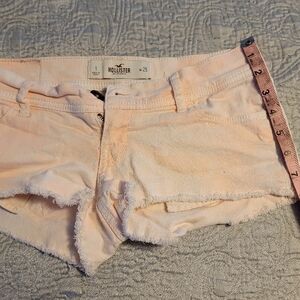 Hollister Women's Cream Shorts